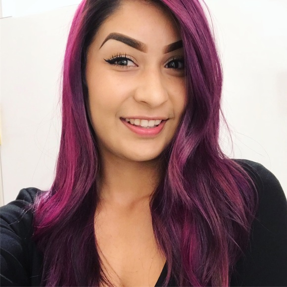 Meet your Posher, Brenda - Picture 1 of 1